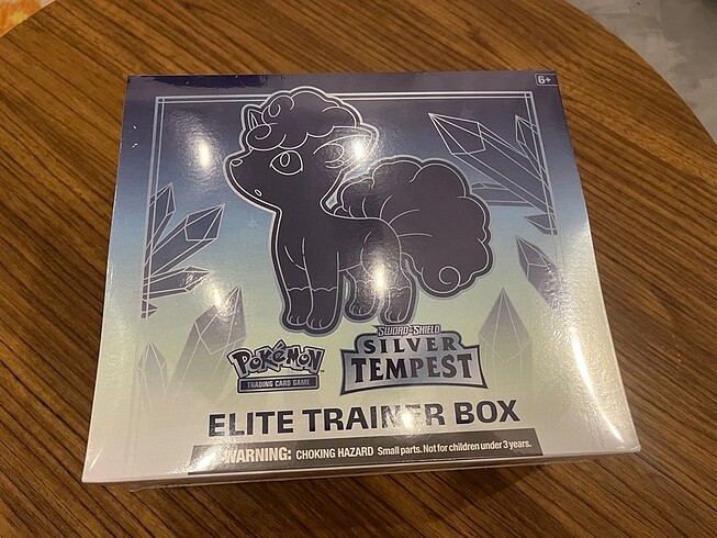  Beden Renk Pokemon Silver Tempest ETB