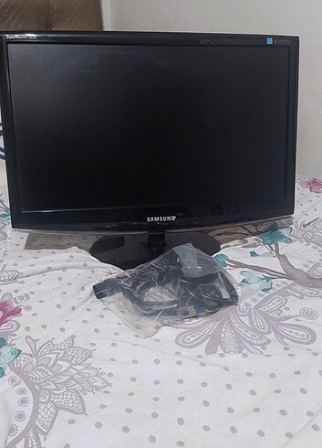 Samsung 22 inç monitör - Görsel 5