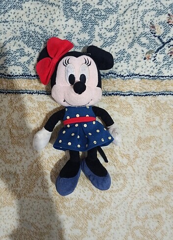 Minnie Mouse peluş figür