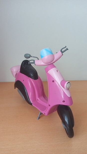 Barbie motoru 