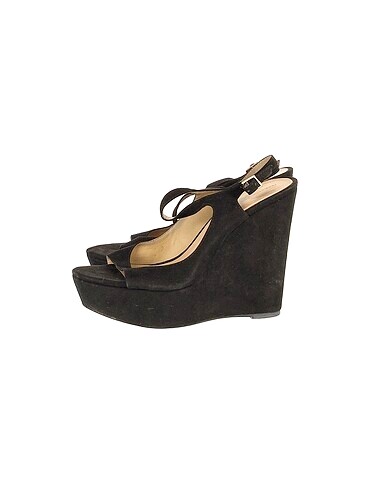 Zara Dolgu Topuk %70 İndirimli.