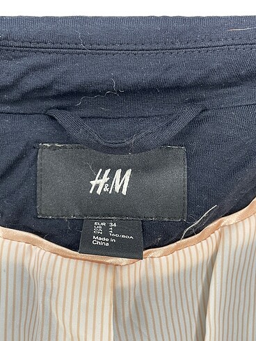 34 Beden siyah Renk H&M Blazer %70 İndirimli.