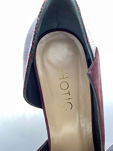 38 Beden bordo Renk Hotiç Stiletto %70 İndirimli.
