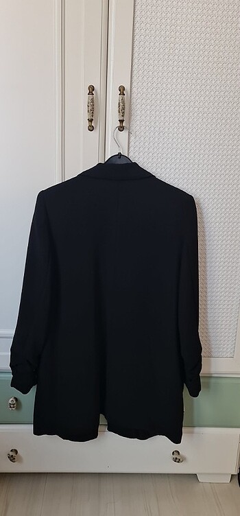 Mango Mango Kıvrık Kollu Siyah Blazer Ceket