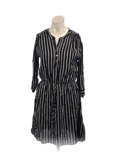 PreLoved Kısa Elbise %70 İndirimli.