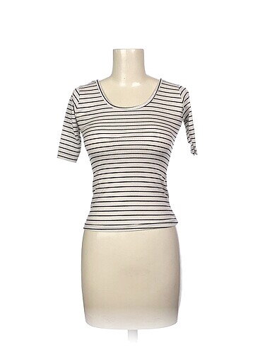 Trendyol & Milla T-shirt %70 İndirimli.
