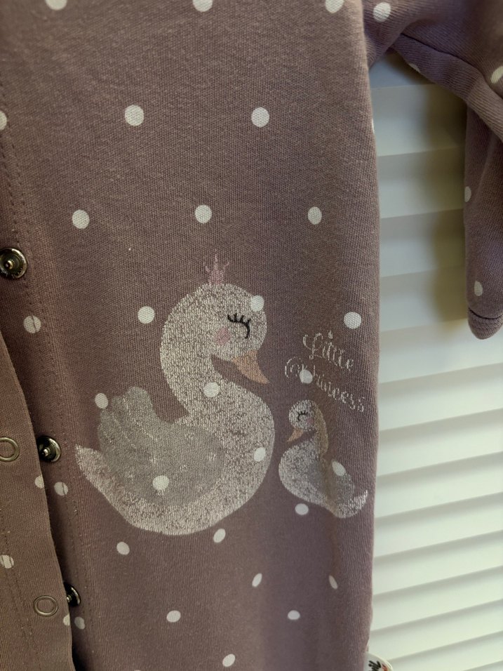 Düğmeli Mor Puantiyeli Kız Bebek Tulum - Görsel 2