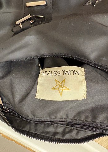 Siyah Parlak Deri Kadın Çanta - Görsel 5