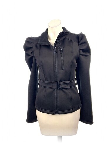 Zara Blazer %70 İndirimli.