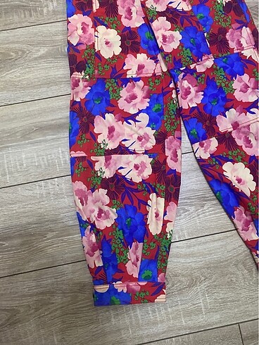 xs Beden Çiçekli kargo pantolon