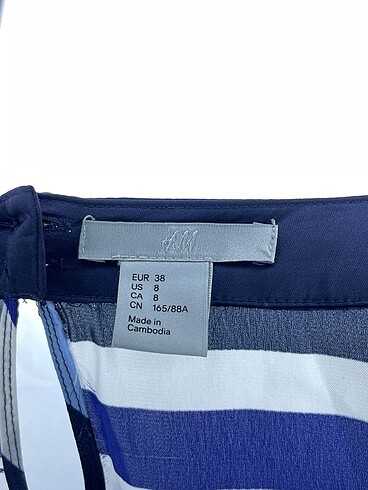 38 Beden mavi Renk H&M Bluz %70 İndirimli.