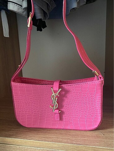 Pembe Kol Çantası