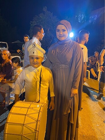 Abiye 48 beden temiz 1 defa giyildi