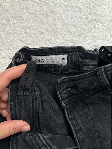 11-12 Yaş Beden Zara Marka 11:12 yaş kız çocuk kot pantolonu