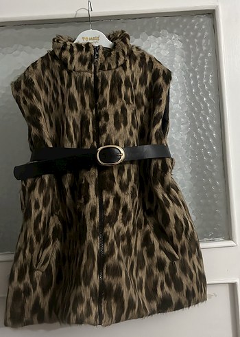 Kürk Detaylı Leopar Desenli Kadın Şişme Yelek - Görsel 2