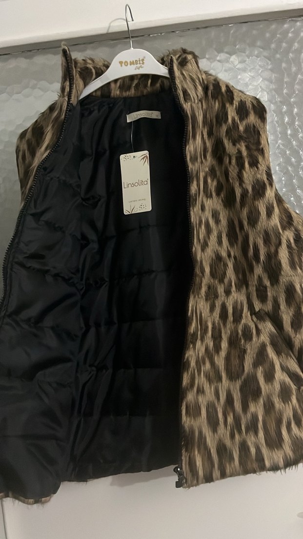 Kürk Detaylı Leopar Desenli Kadın Şişme Yelek - Görsel 3