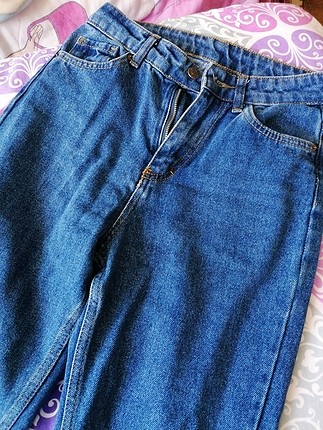 kot mom Jean boyfriend