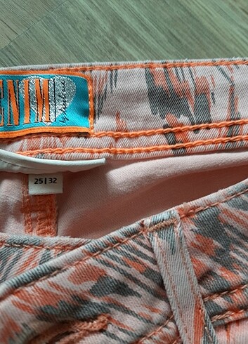 26 Beden Desenli jean