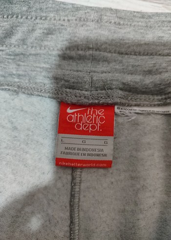 Nike Gri Rahat Kesim Mini Şort - Görsel 3