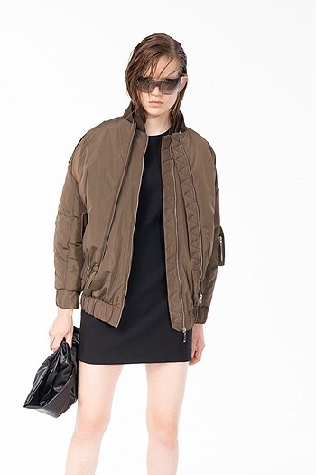 Bomber mont