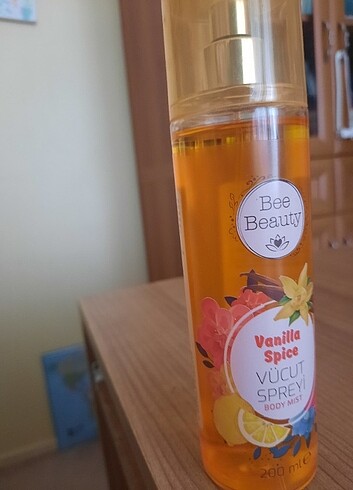  Beden Renk Bee Beauty Vanilla Spice Body Mist