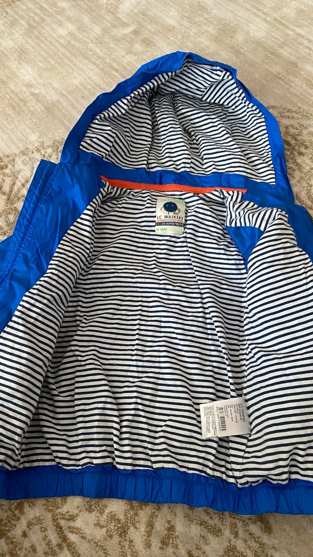 Erkek Çocuk Mavi Fermuarlı Yağmurluk - Görsel 2