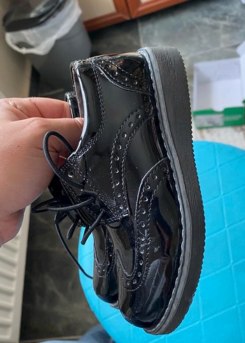 Erkek Çocuk Siyah Rugan Özel Ayakkabı - Görsel 2