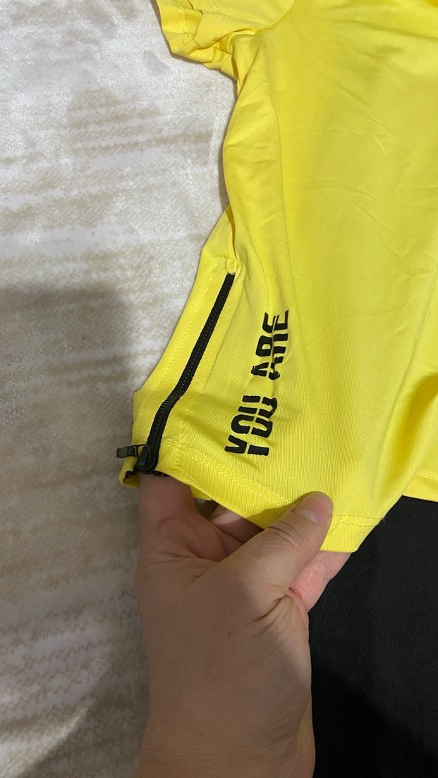 Sarı Fermuarlı Mini Tişörtü - Görsel 3