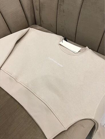 m Beden Calvn Sweatshirt