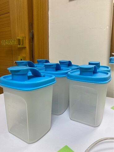 Tupperware Tupperware