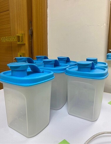 Tupperware Tupperware