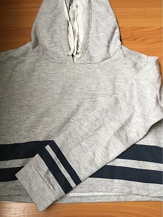 Bershka Sweatshirt