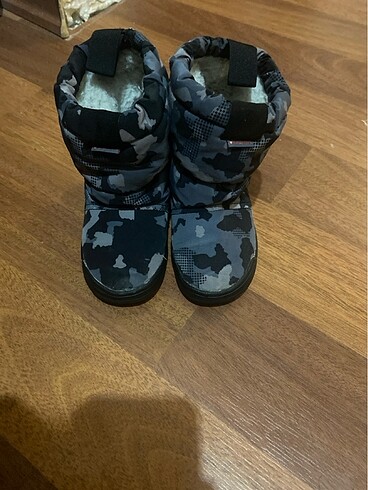 Adidas bebek ayakkabısı