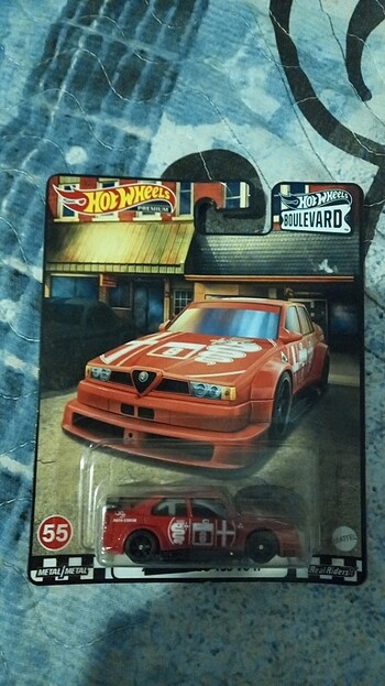 Hotwheels premium alfa romeo