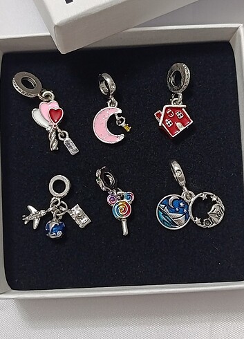 Beden Pandora charm