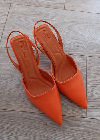 Diğer Turuncu Tokalı Stiletto Kadın Ayakkabı