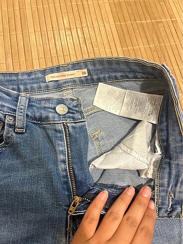 26 Beden 721 LEVİS PANTALON