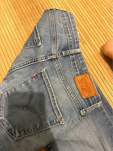 26 Beden mavi Renk 721 LEVİS PANTALON