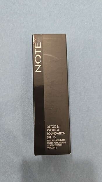 Note Fondöten 104 Sandstone