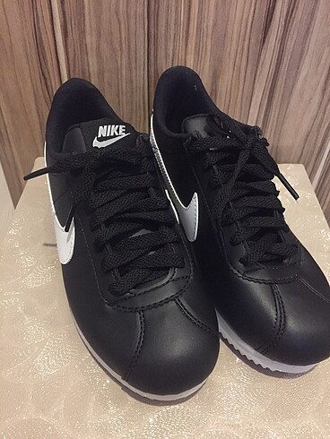 37 Beden Nıke spor ayakkabı
