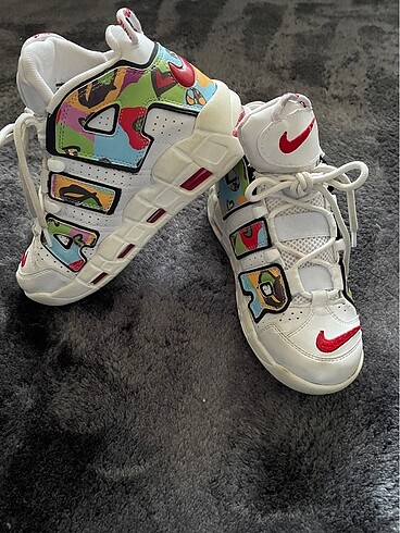 37 Beden nike air more uptempo renkli