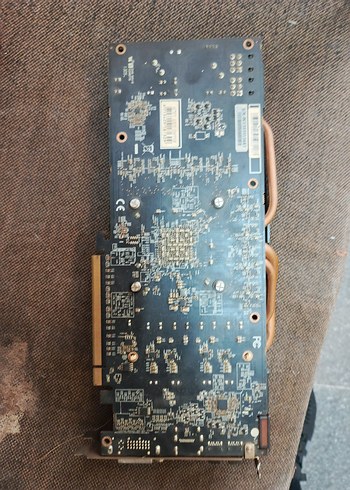 Beden Renk PowerColor Siyah Ekran Kartı 2 gb