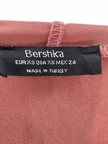 xs Beden çeşitli Renk Bershka Sweatshirt %70 İndirimli.