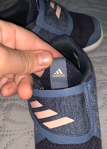 24 Beden Erkek Çocuk Lacivert Adidas Spor Ayakkabı