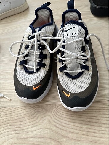 Nike air yeni durumda