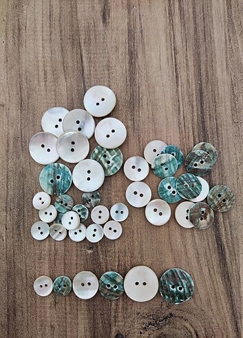 Beden çeşitli Renk Çift taraflı sedef düğme ( 3 boy 100 adet )