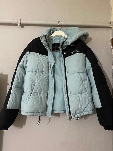 Bershka mont