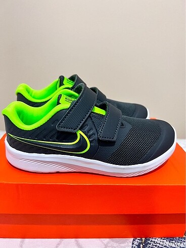 27 Beden Nike star runner