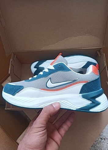 38 Beden Nike Kadın Spor Ayakkabı