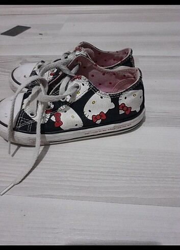 25 Beden Hello kitty seri converse